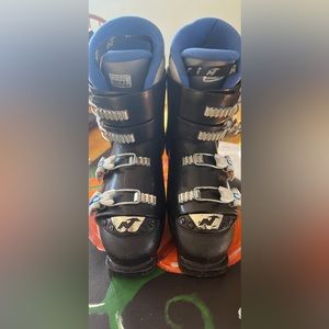 JR Nordica Ski Boots